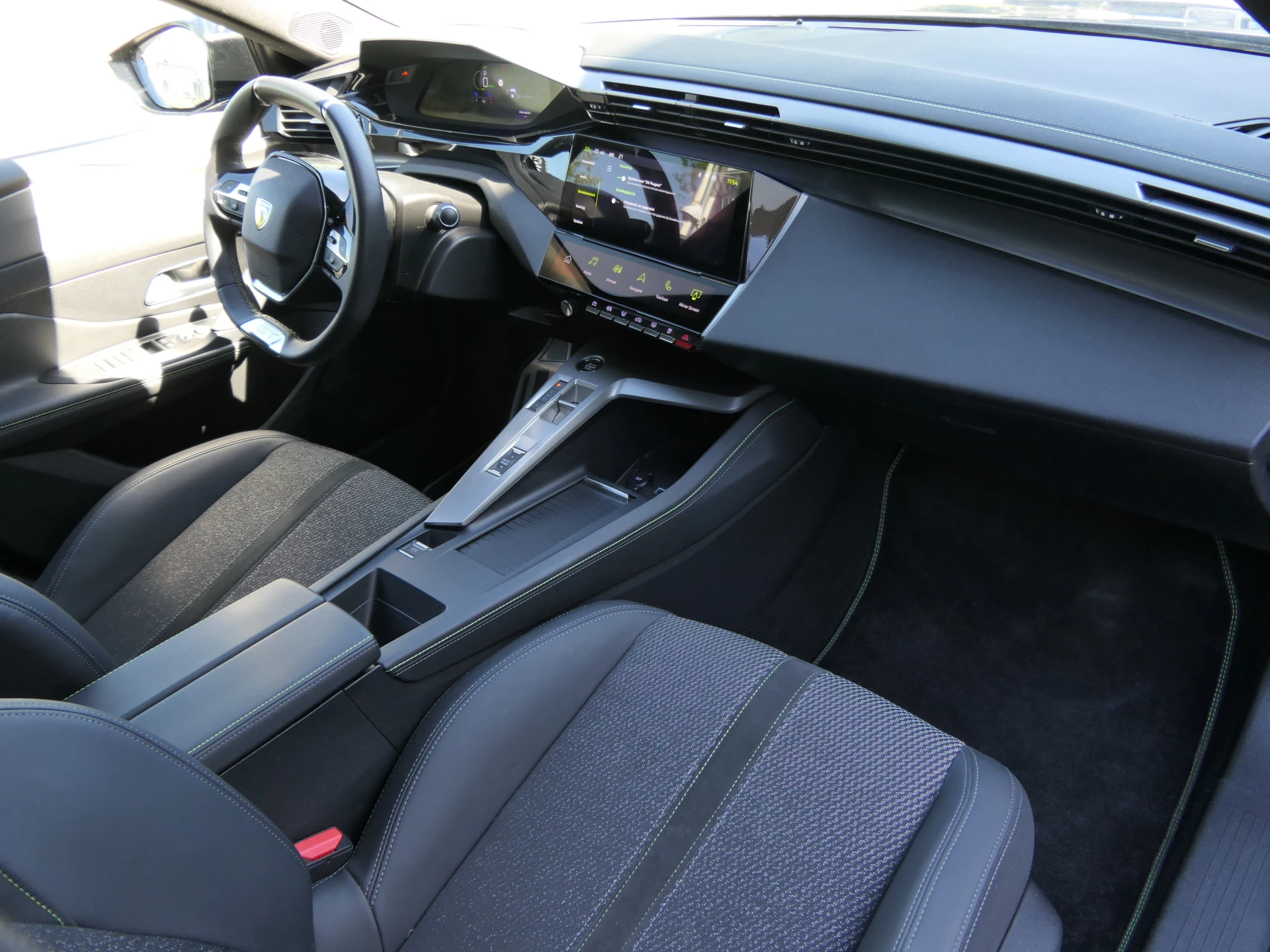 Hoofdafbeelding Peugeot 408