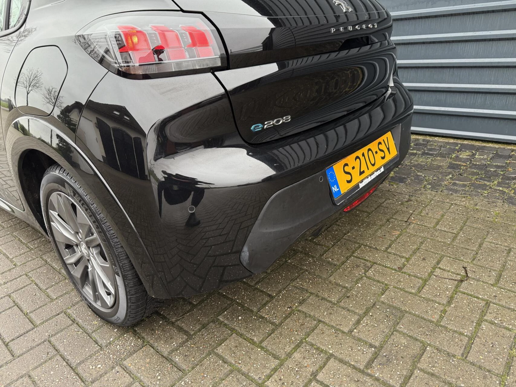 Hoofdafbeelding Peugeot e-208