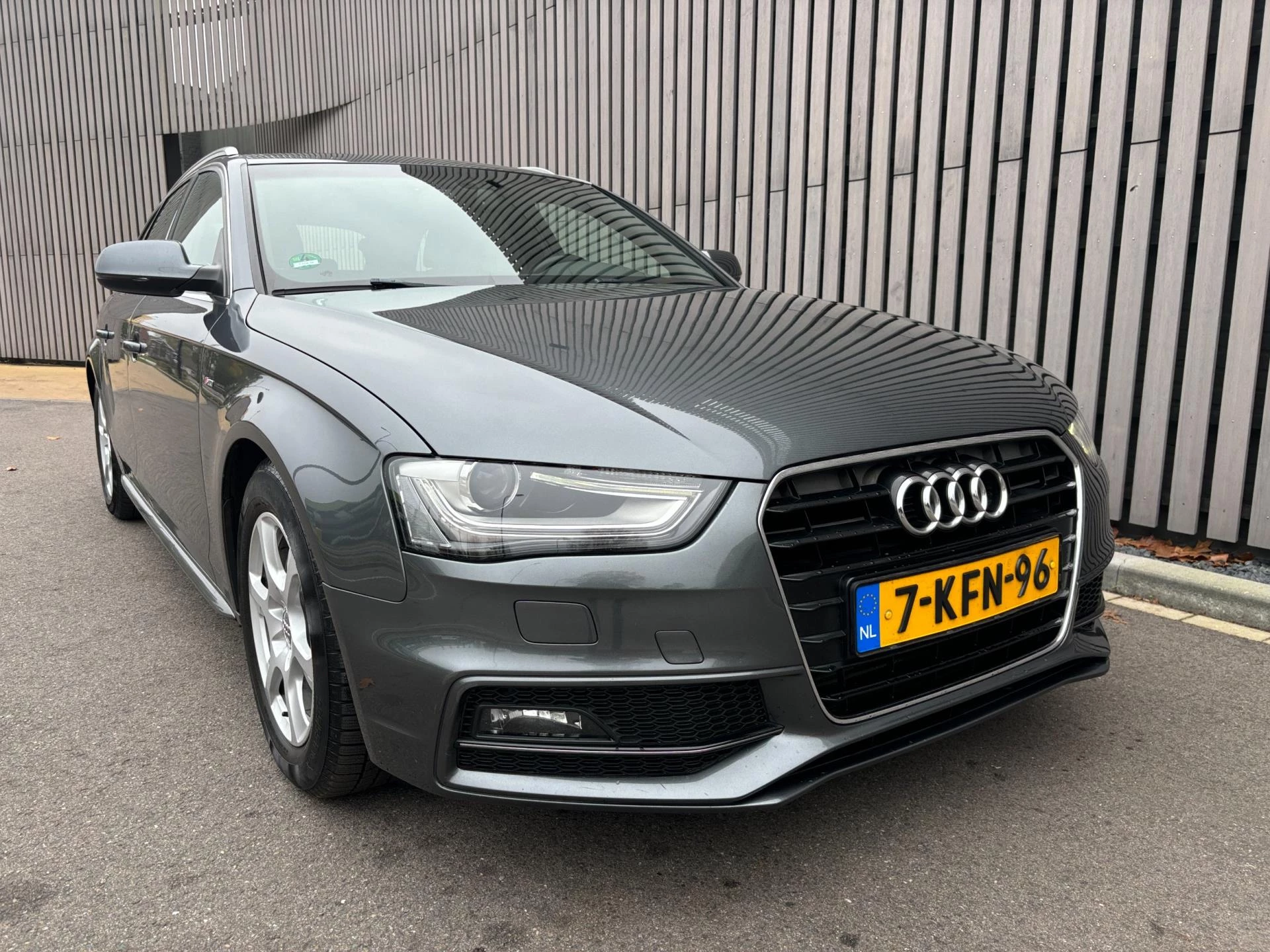 Hoofdafbeelding Audi A4