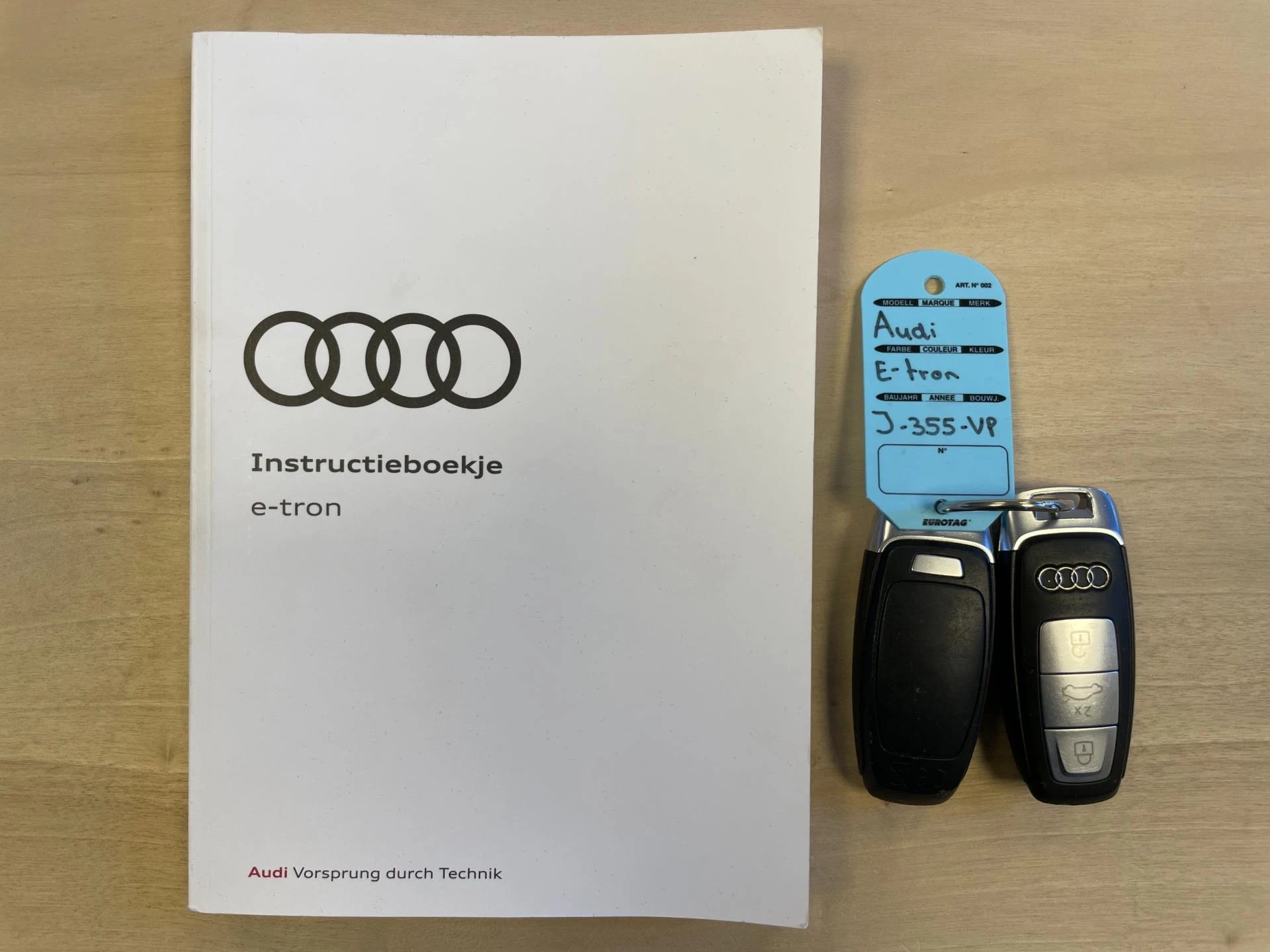 Hoofdafbeelding Audi e-tron