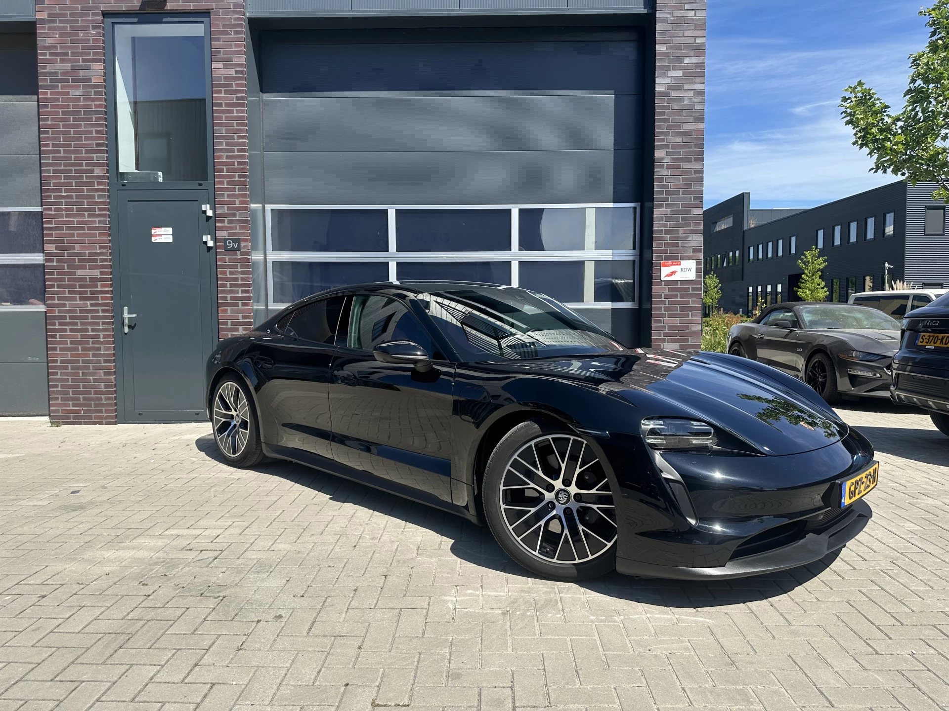 Hoofdafbeelding Porsche Taycan