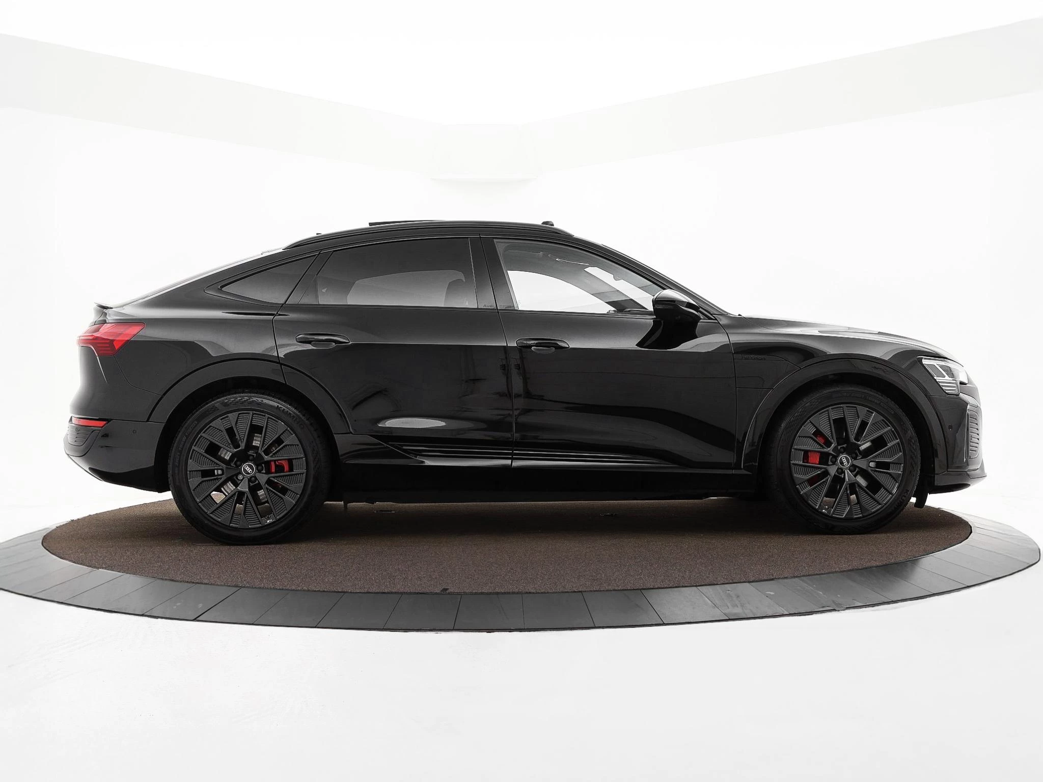 Hoofdafbeelding Audi Q8 Sportback e-tron