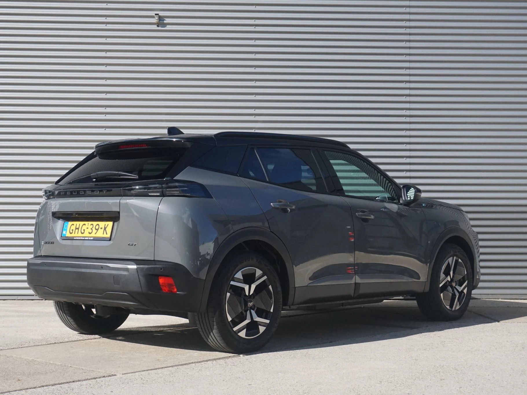 Hoofdafbeelding Peugeot e-2008