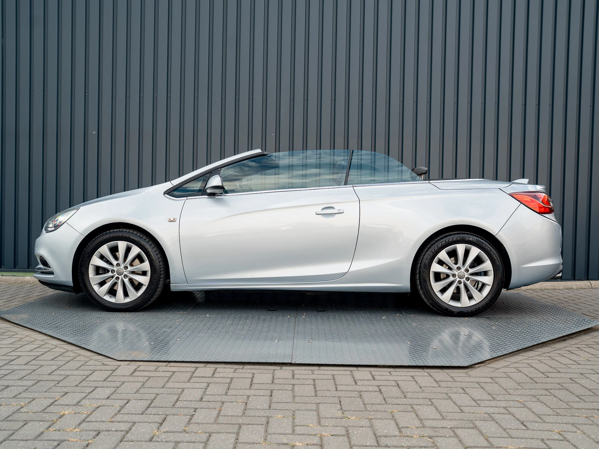Hoofdafbeelding Opel Cascada
