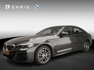 BMW 5 Serie Sedan 530e | M-Sportpakket | LED | Navigatie | Sportstoelen | Stoelverwarming | Shadow line | DAB | Alu 18 inch