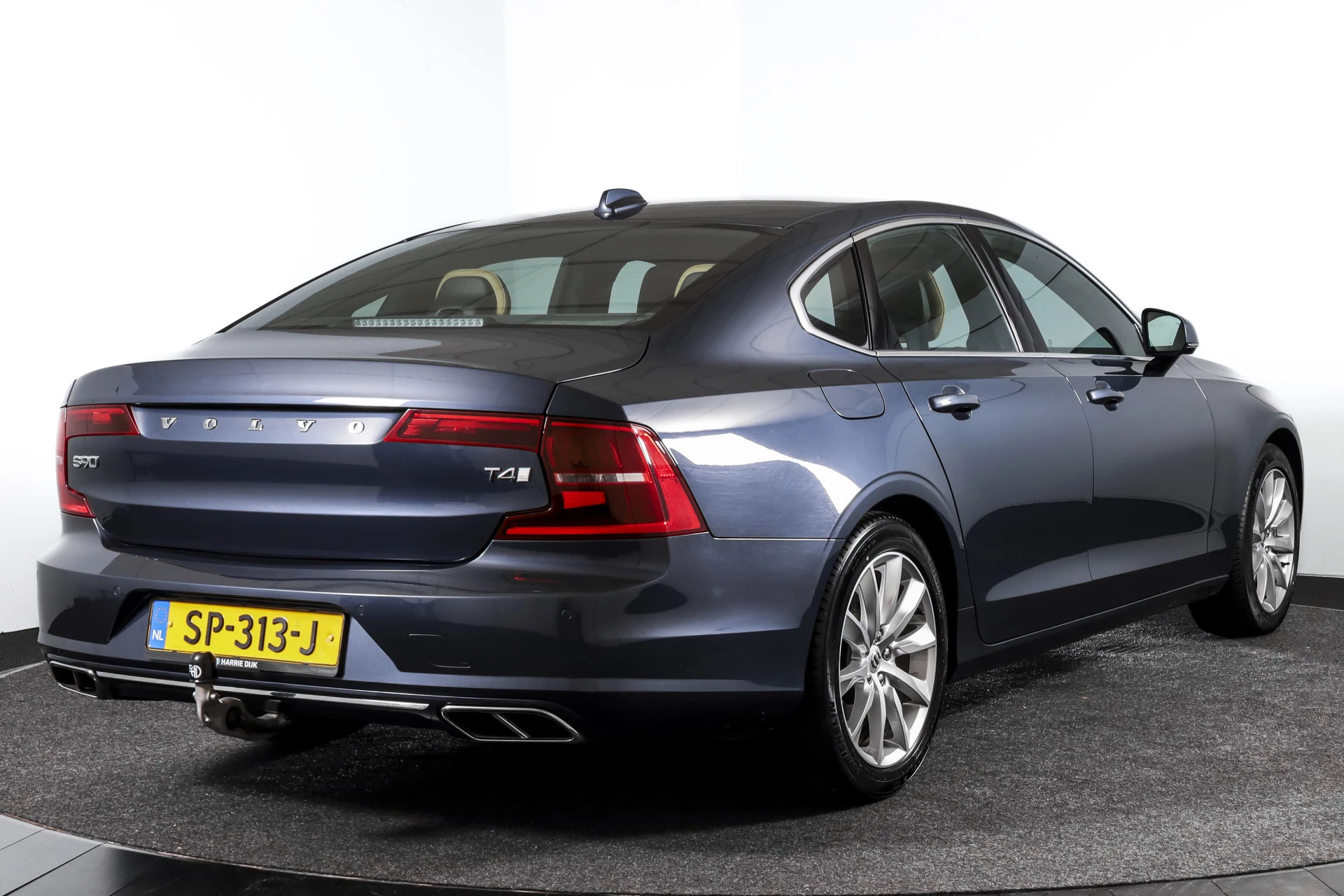 Hoofdafbeelding Volvo S90