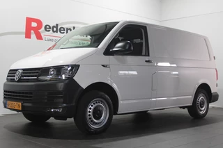 Volkswagen Transporter 2.0 TDI L1H1 Highline - 3 pers. - Trekhaak / Bluetooth / Cruise