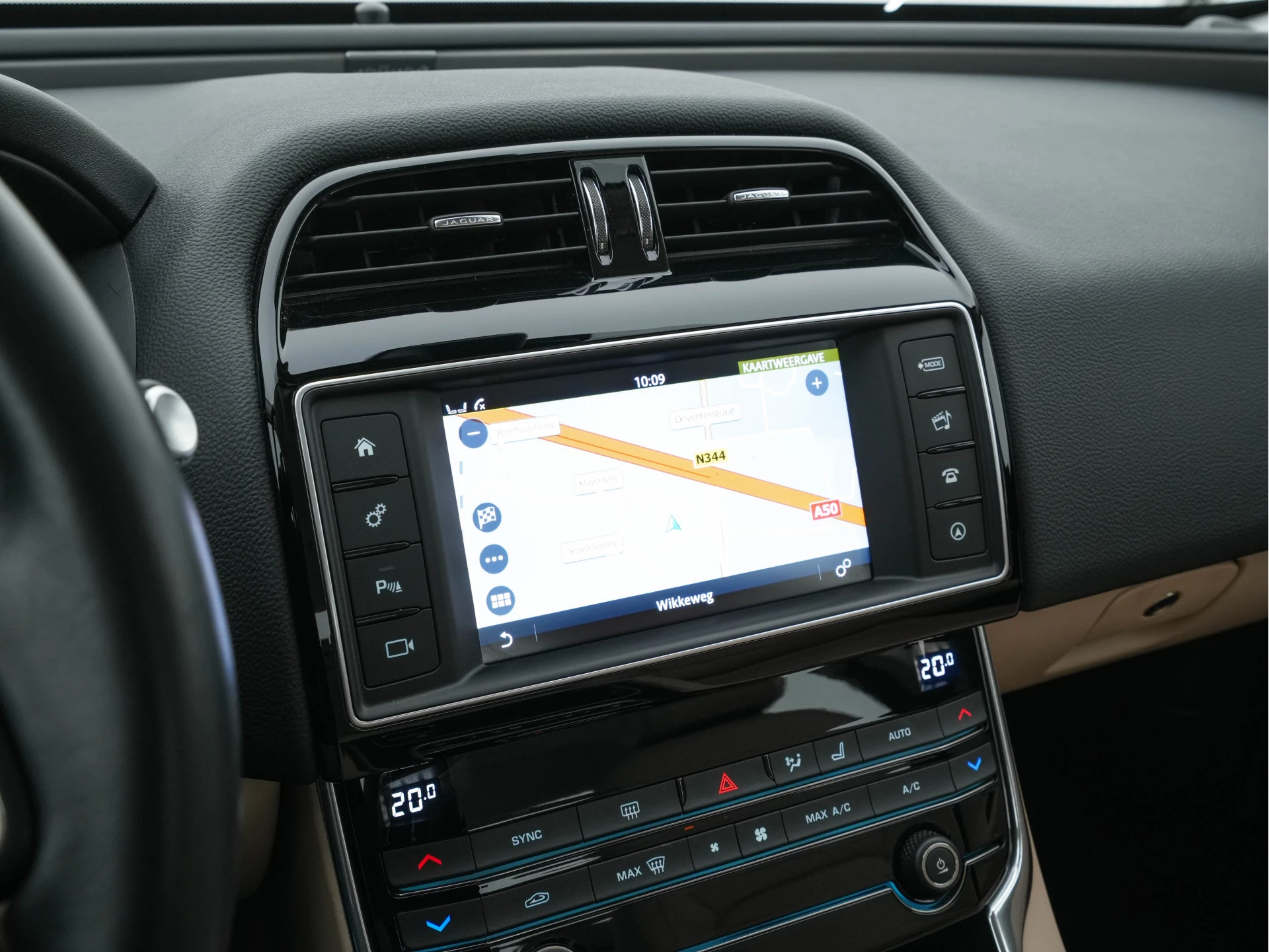 Hoofdafbeelding Jaguar XE