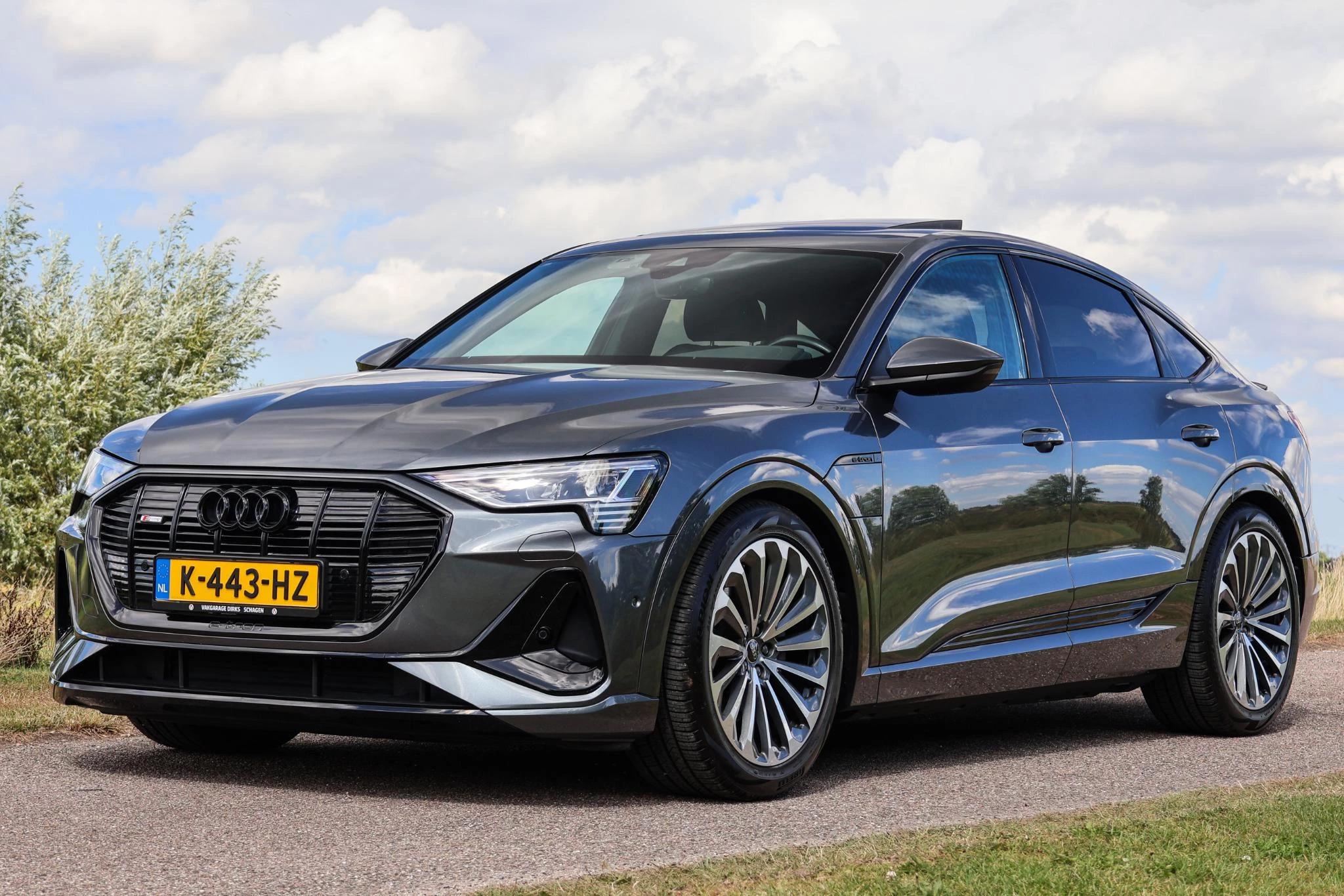 Hoofdafbeelding Audi e-tron