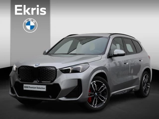 BMW iX1 eDrive20 67 kWh M Sport Edition M Sportpakket Pro/ Verwarmd Stuurwiel/ Comfort Access/ Elektrische Trekhaak/ panoramadak/ Stoelverwarming/ Head-Up/ Harman-Kardon