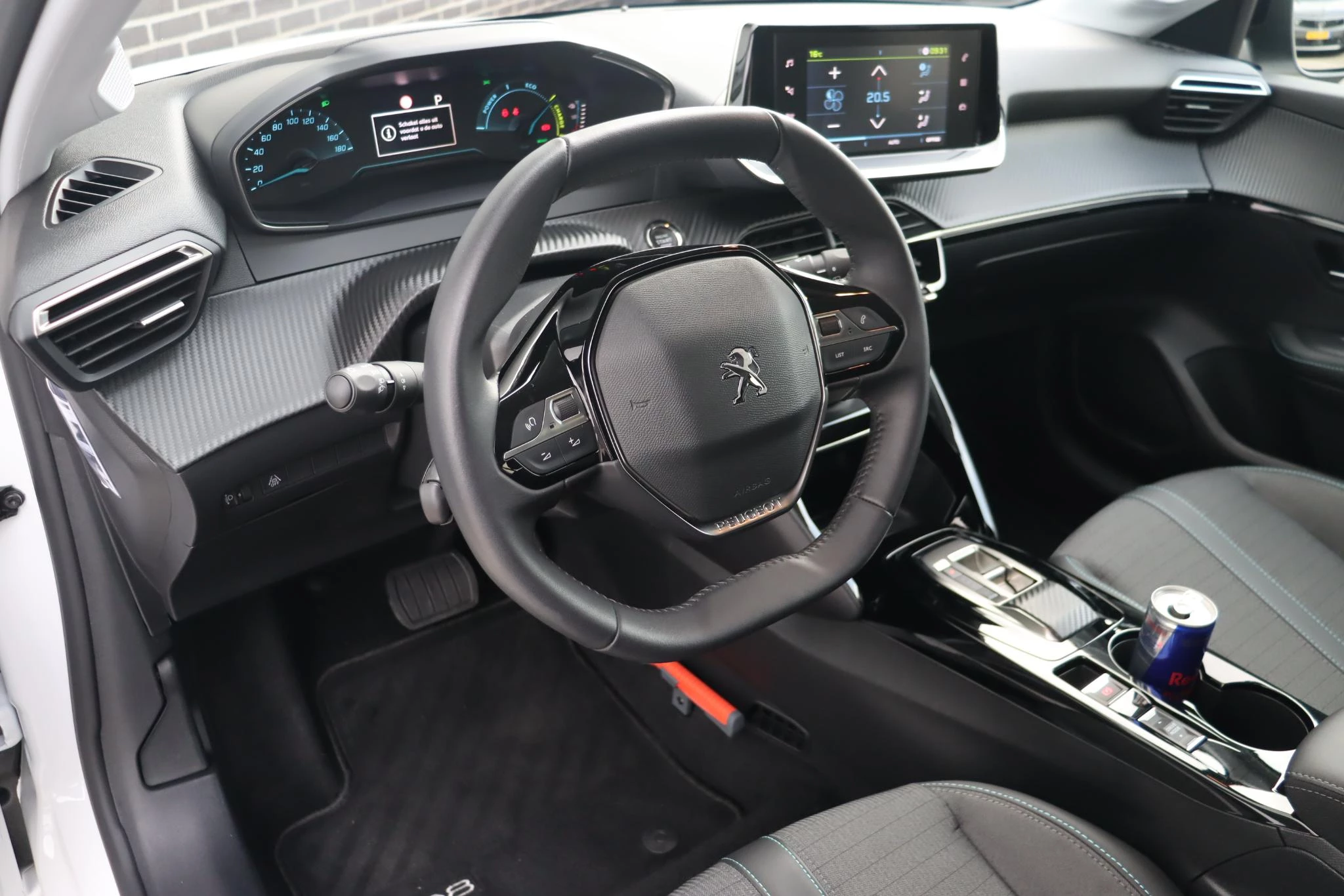 Hoofdafbeelding Peugeot e-208