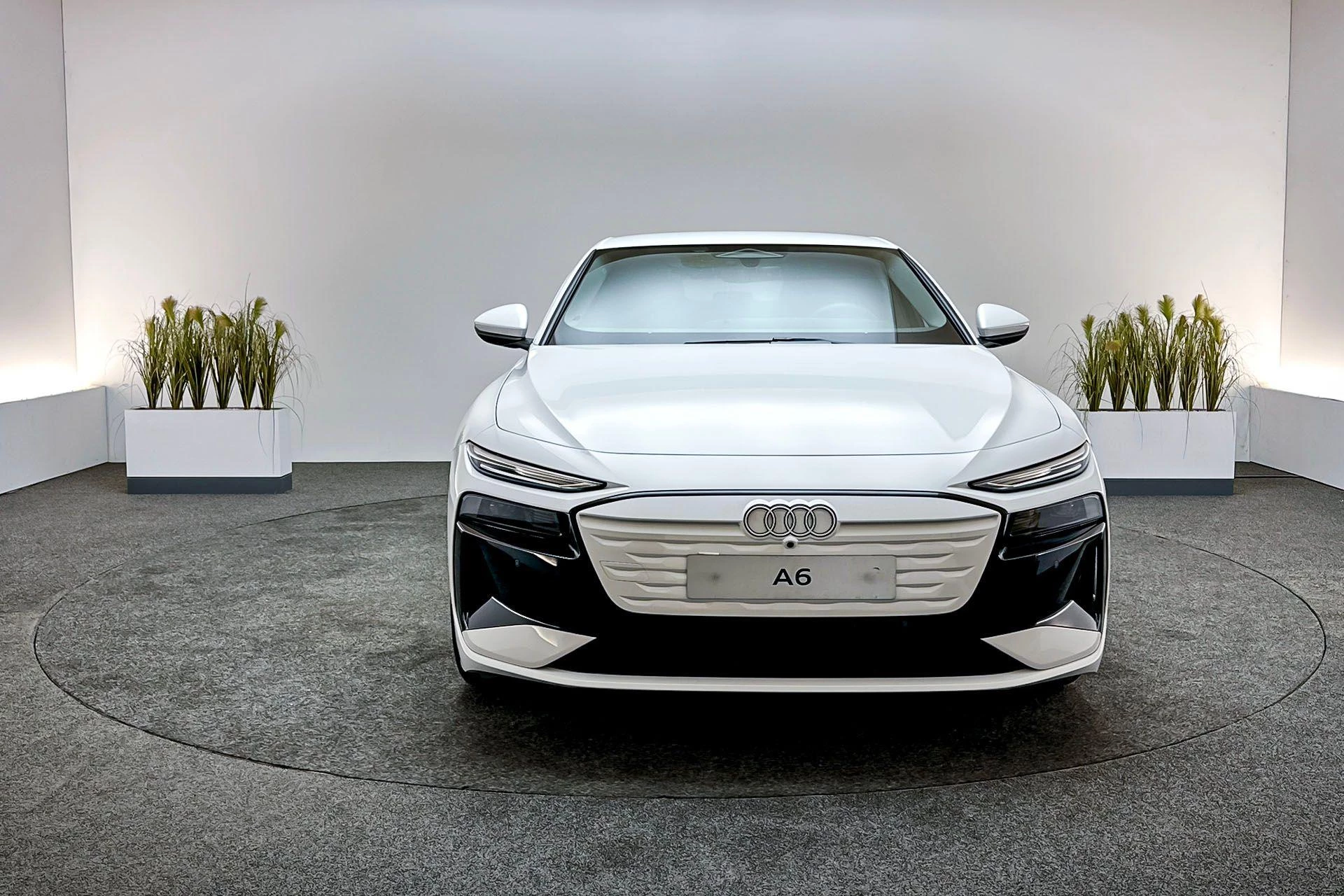 Hoofdafbeelding Audi A6 e-tron