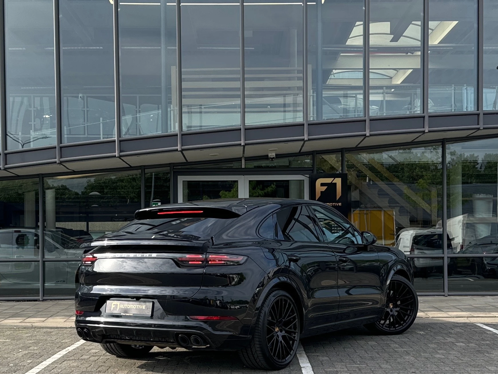Hoofdafbeelding Porsche Cayenne