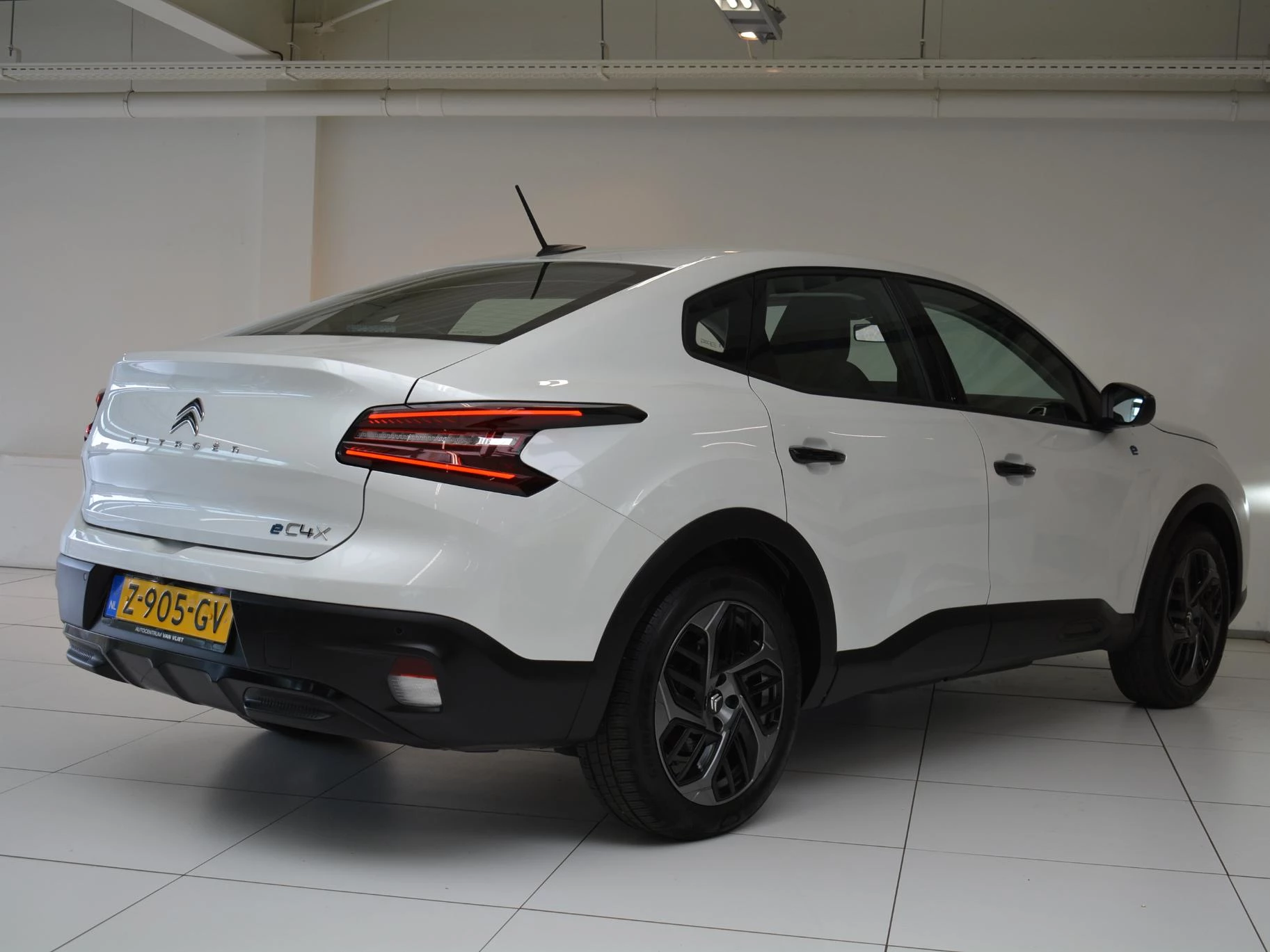 Hoofdafbeelding Citroën ë-C4 X