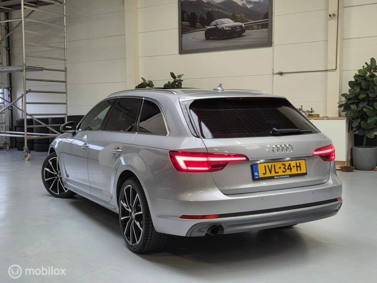 Hoofdafbeelding Audi A4