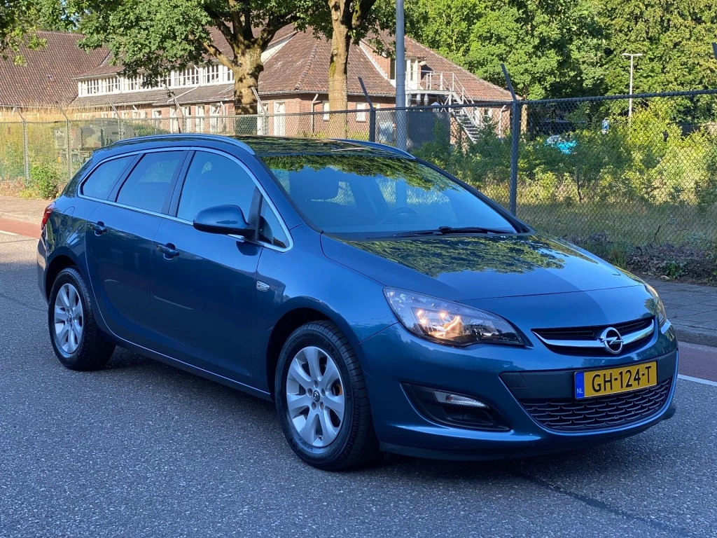 Hoofdafbeelding Opel Astra