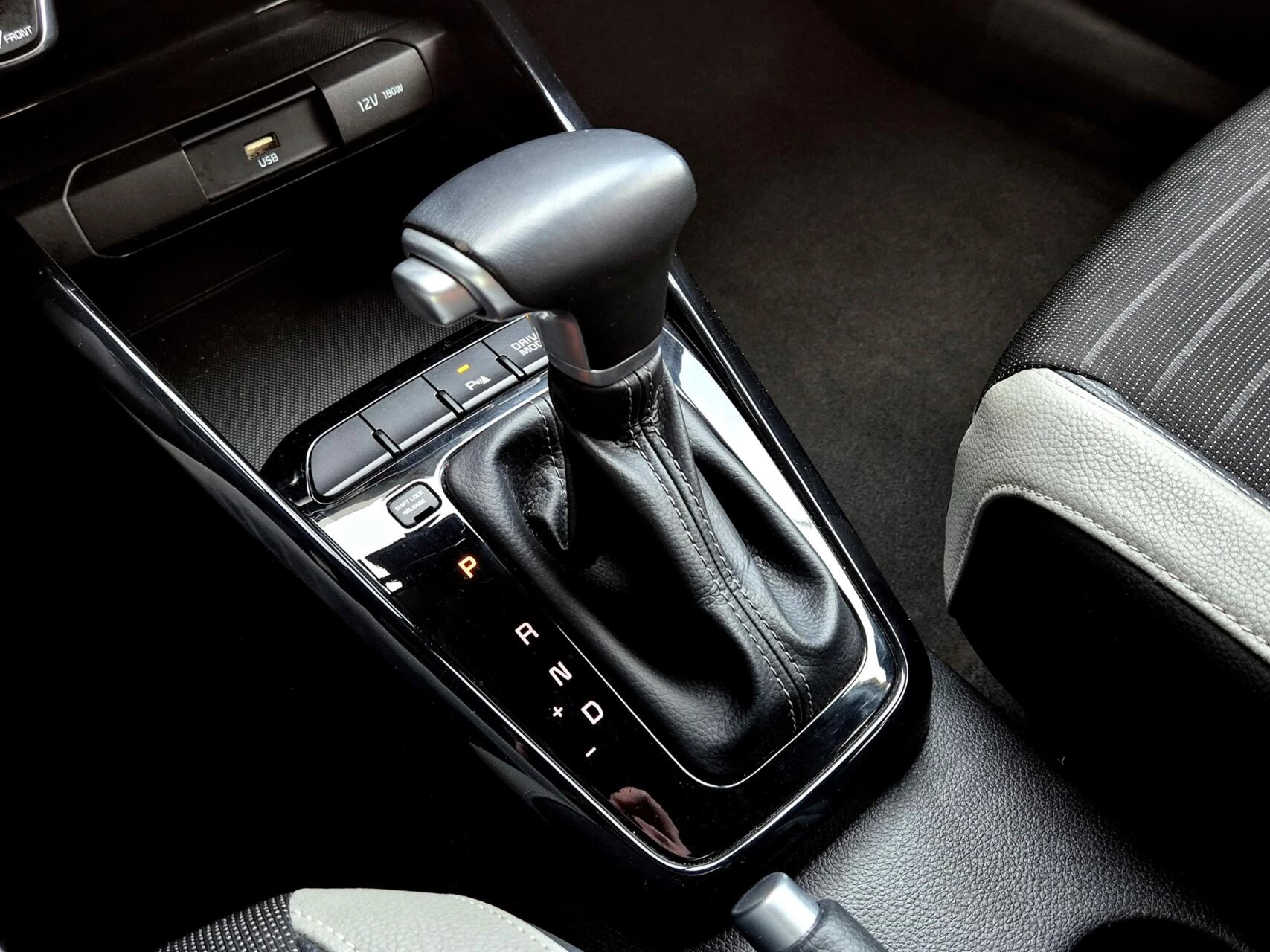 Hoofdafbeelding Kia Stonic