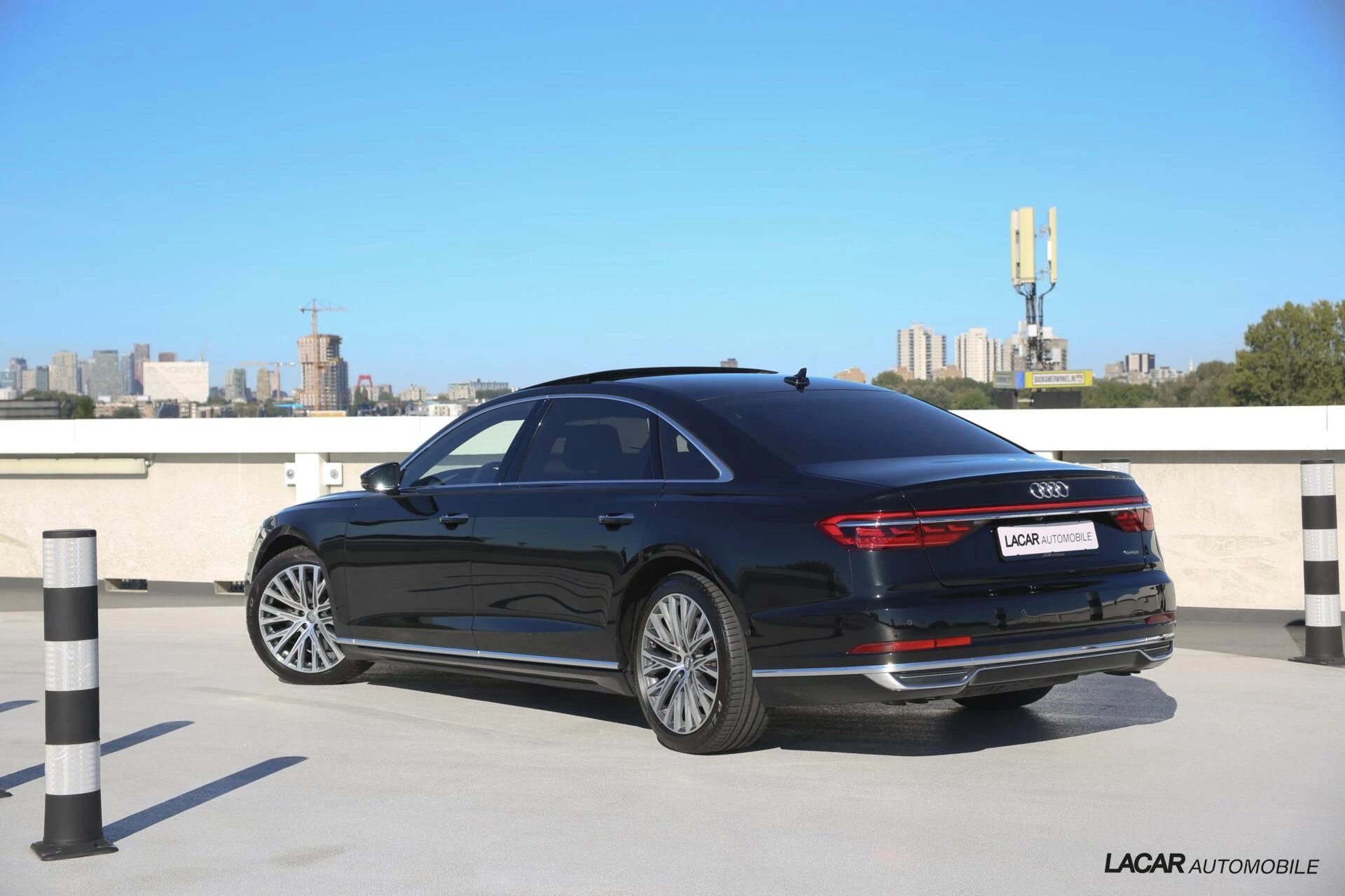 Hoofdafbeelding Audi A8