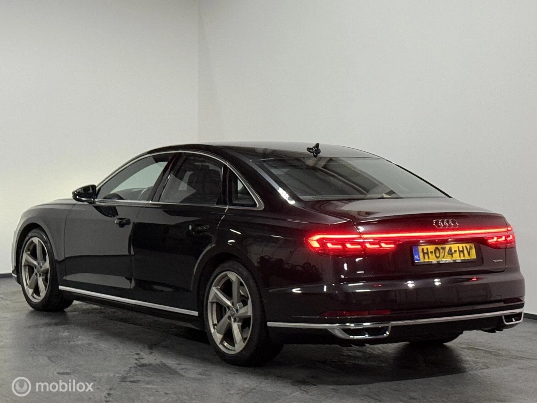 Hoofdafbeelding Audi A8