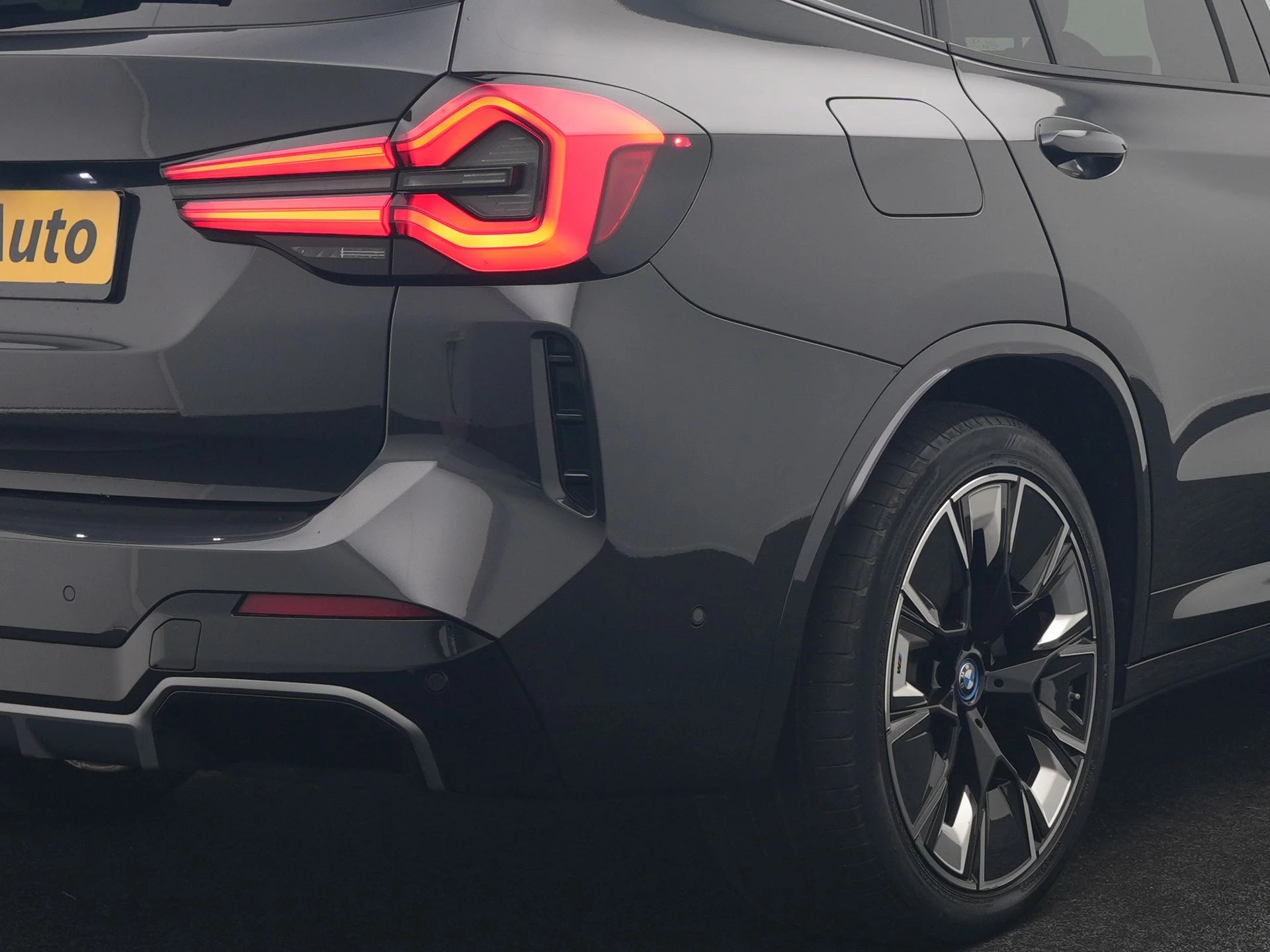 Hoofdafbeelding BMW iX3