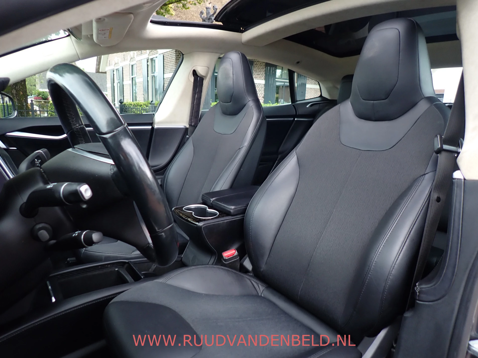 Hoofdafbeelding Tesla Model S