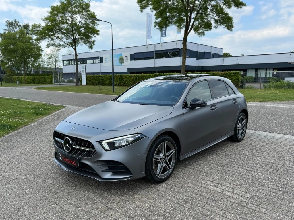 Hoofdafbeelding Mercedes-Benz 200-serie