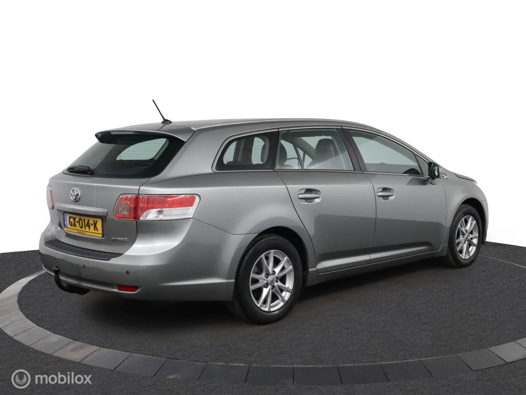Hoofdafbeelding Toyota Avensis