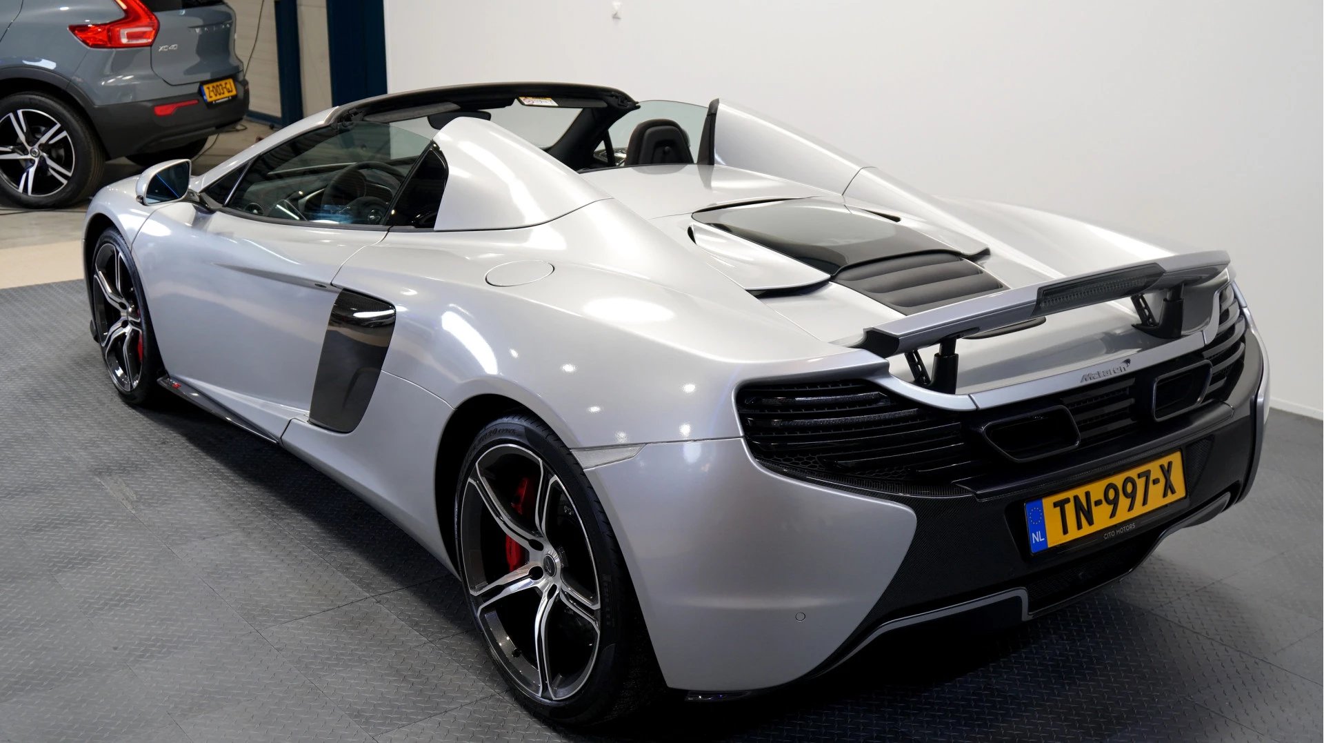 Hoofdafbeelding McLaren 650S