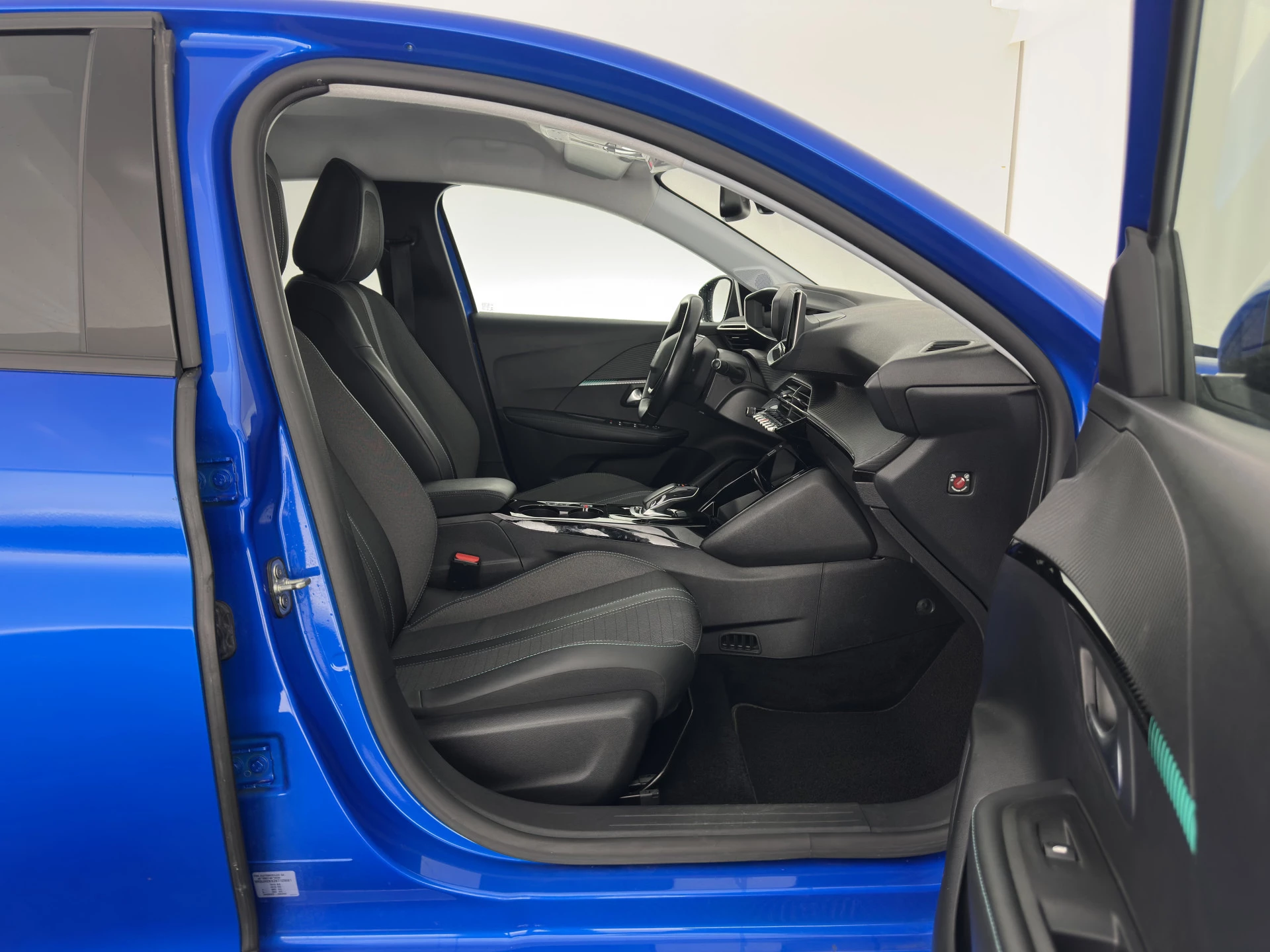 Hoofdafbeelding Peugeot e-208