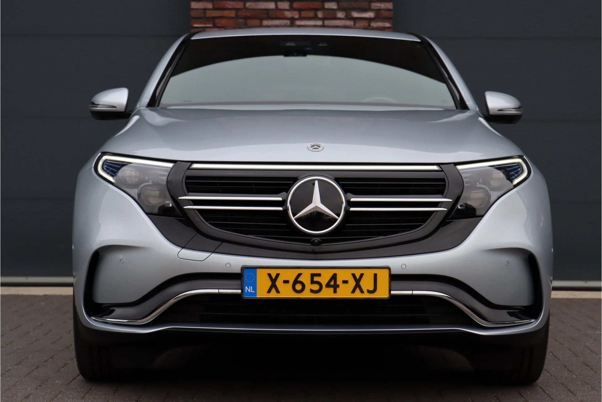 Hoofdafbeelding Mercedes-Benz EQC