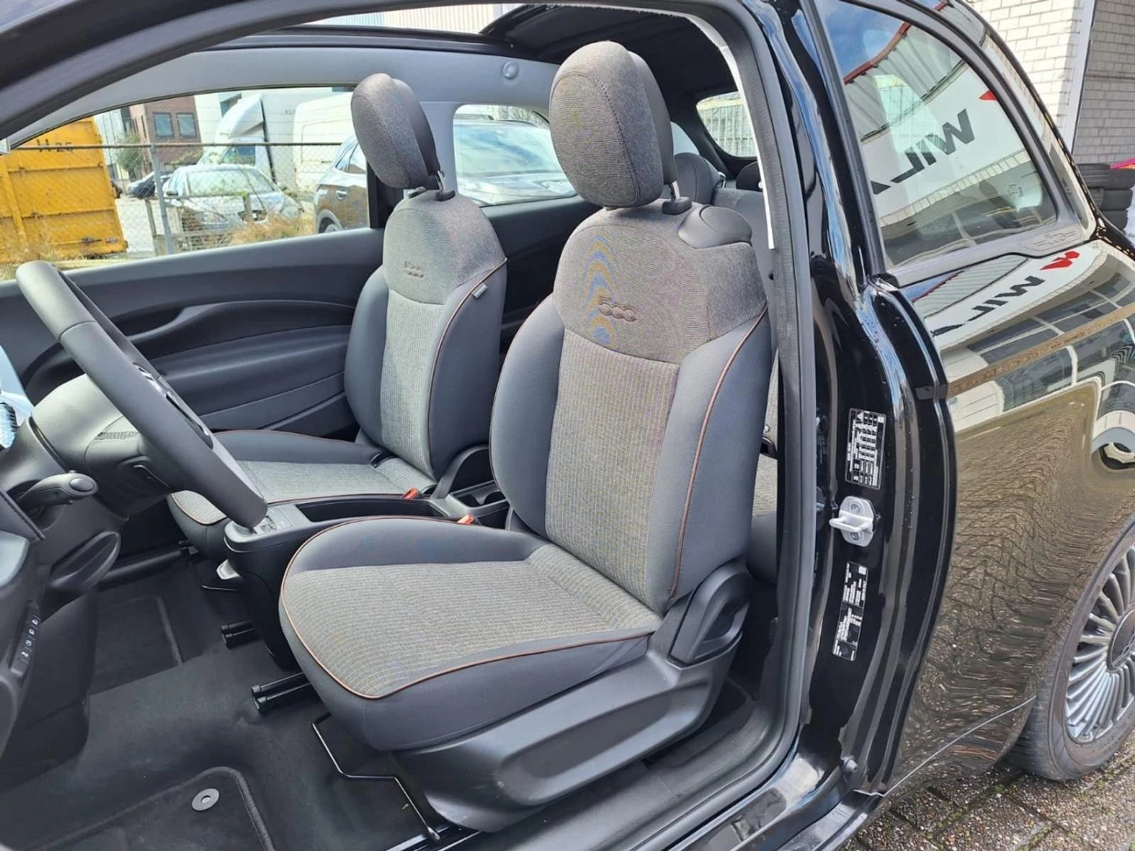 Hoofdafbeelding Fiat 500C