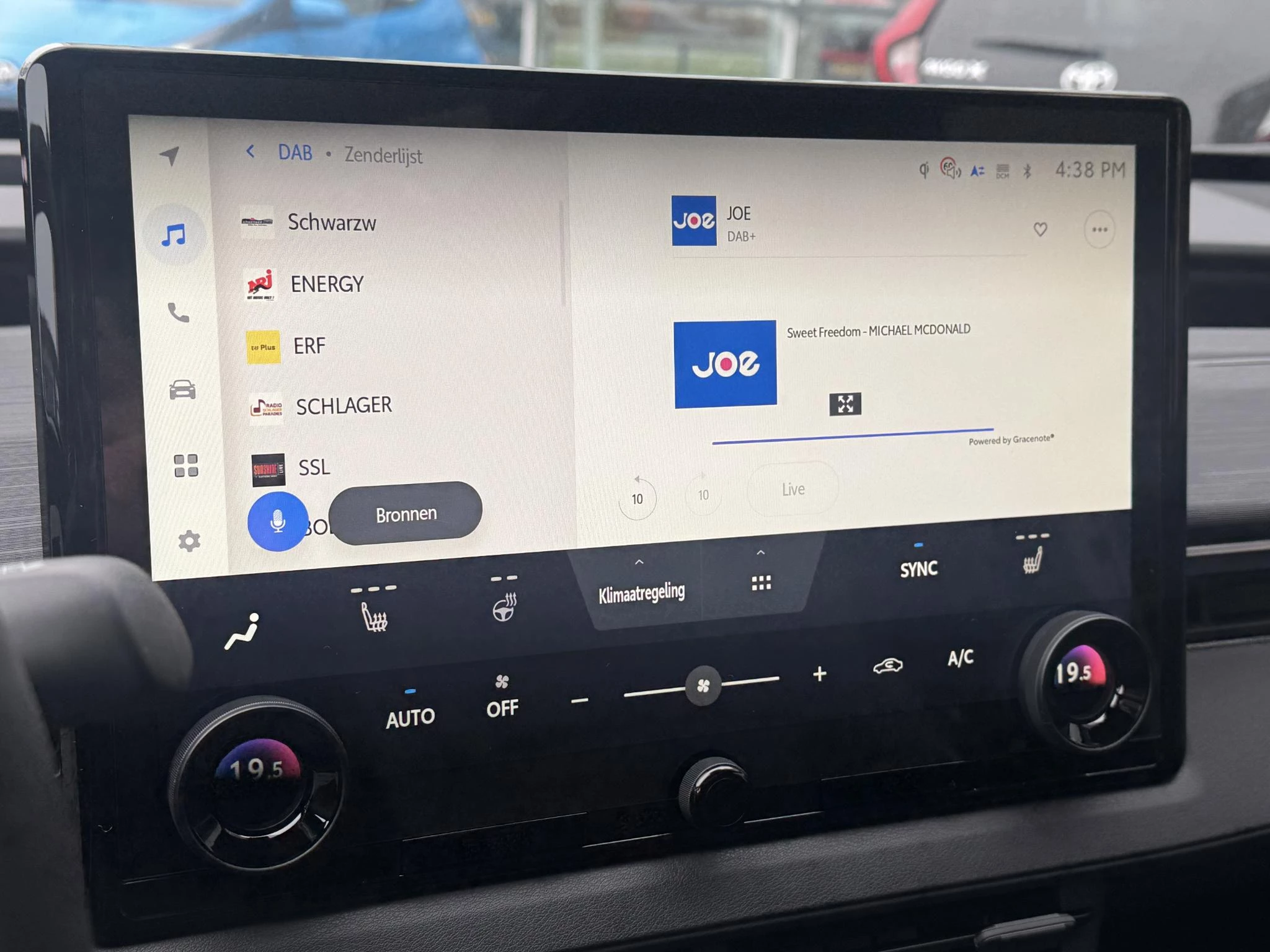 Hoofdafbeelding Toyota C-HR+
