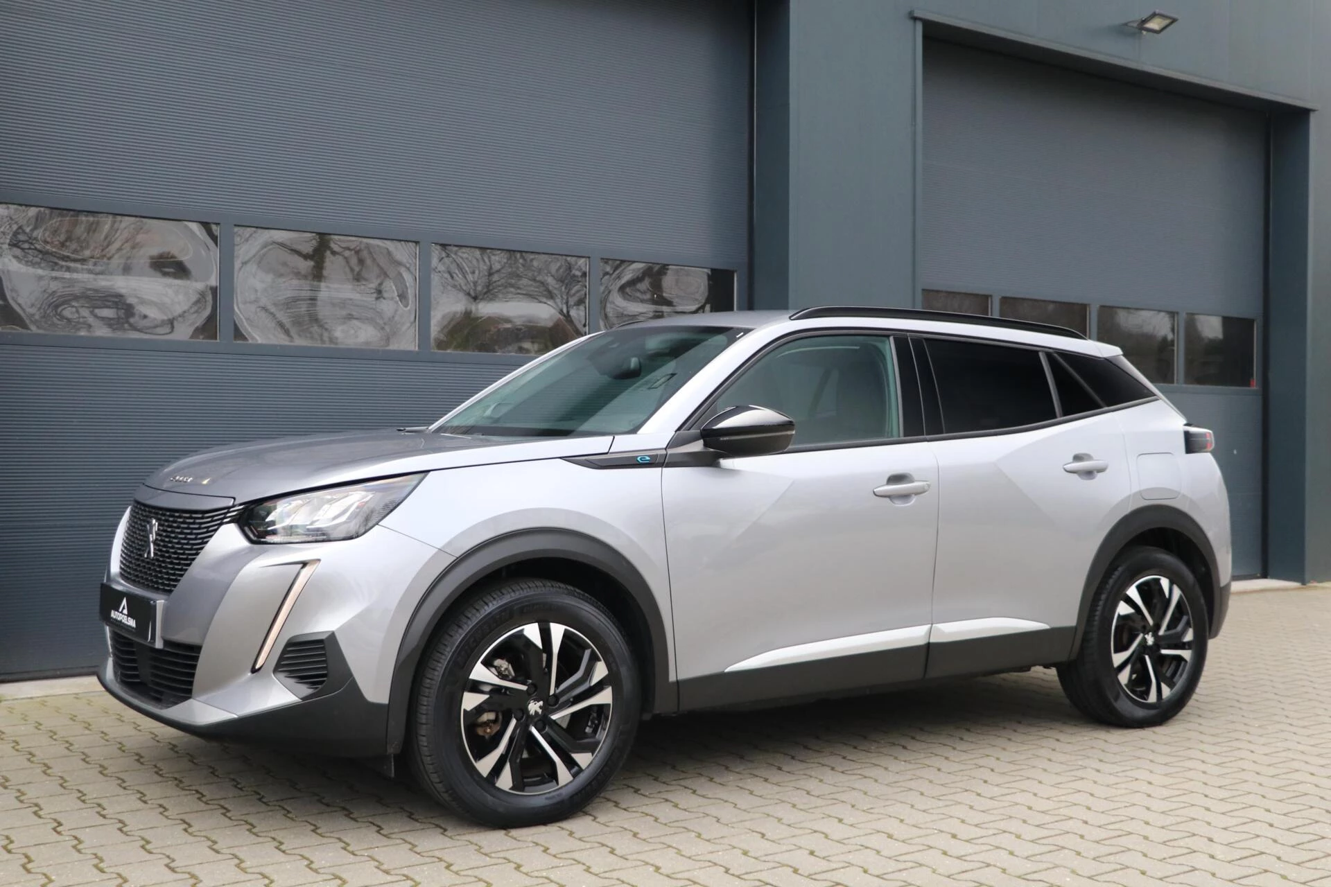 Hoofdafbeelding Peugeot e-2008