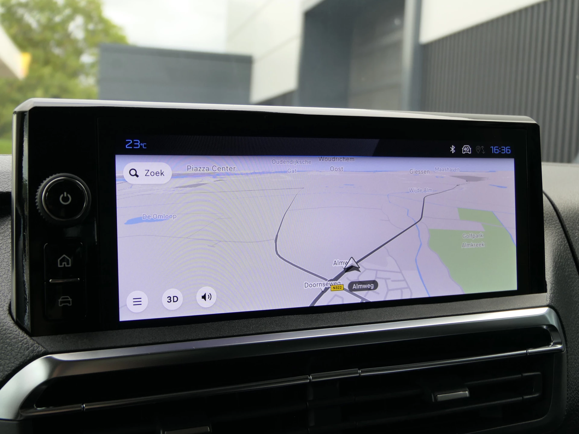 Hoofdafbeelding Peugeot e-Traveller