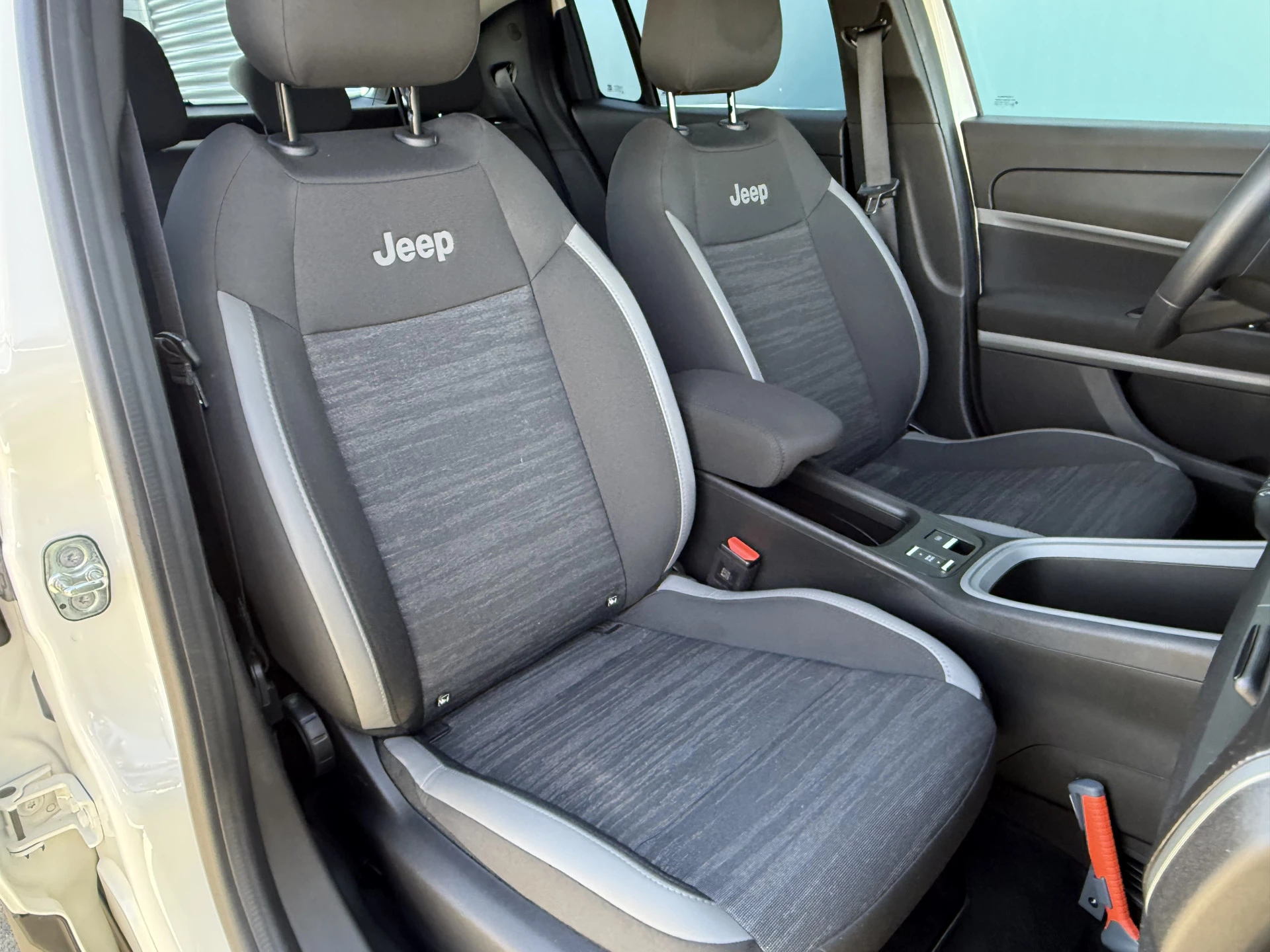 Hoofdafbeelding Jeep Avenger