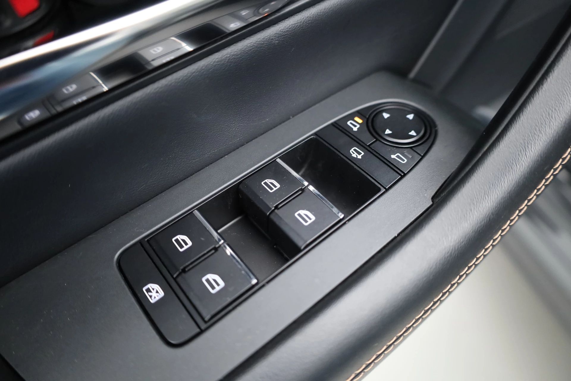 Hoofdafbeelding Mazda CX-60