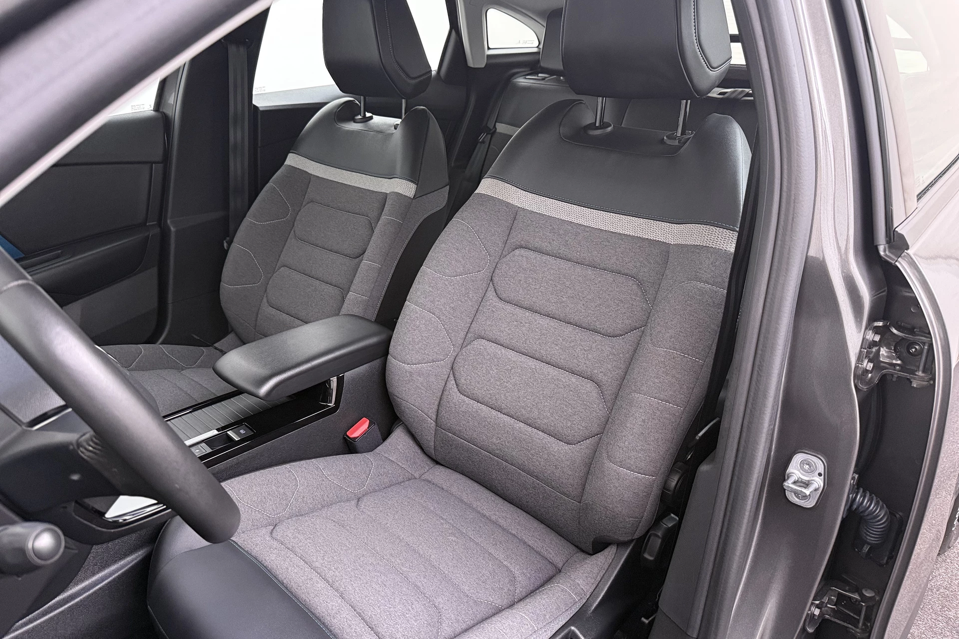 Hoofdafbeelding Citroën ë-C4