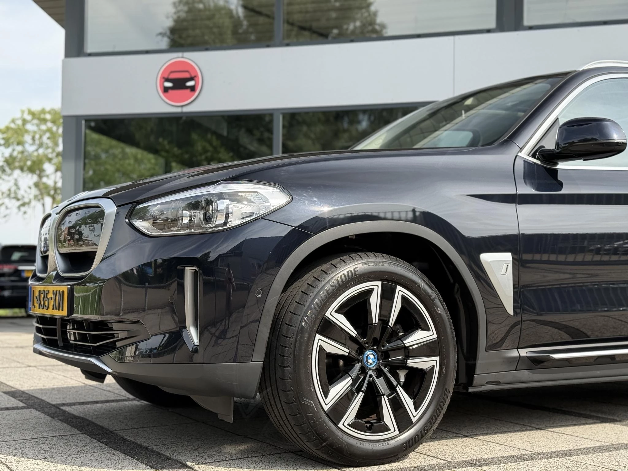 Hoofdafbeelding BMW iX3