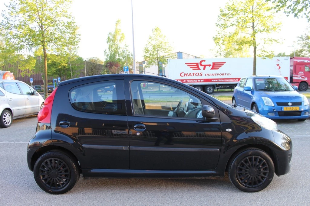 Hoofdafbeelding Peugeot 107