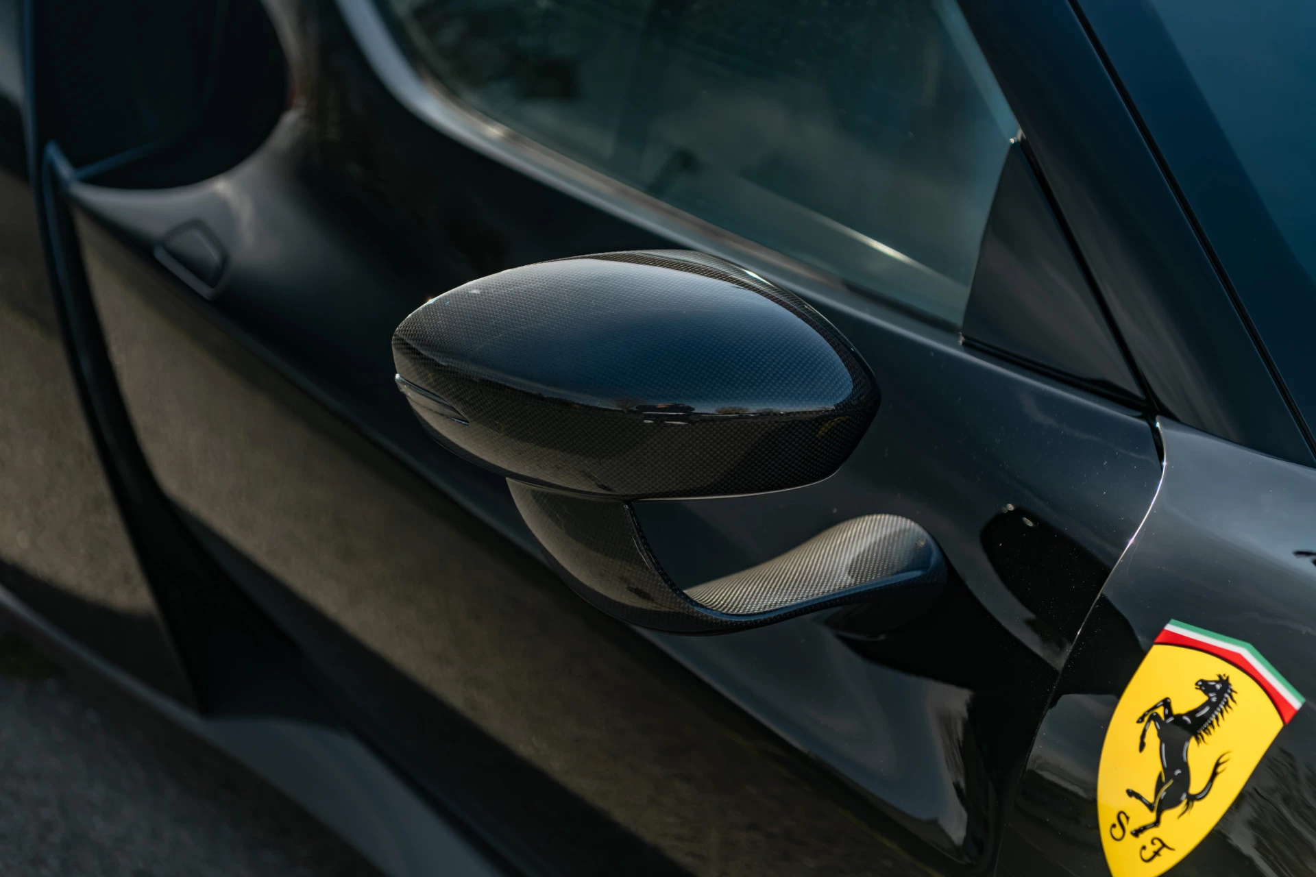 Hoofdafbeelding Ferrari 296