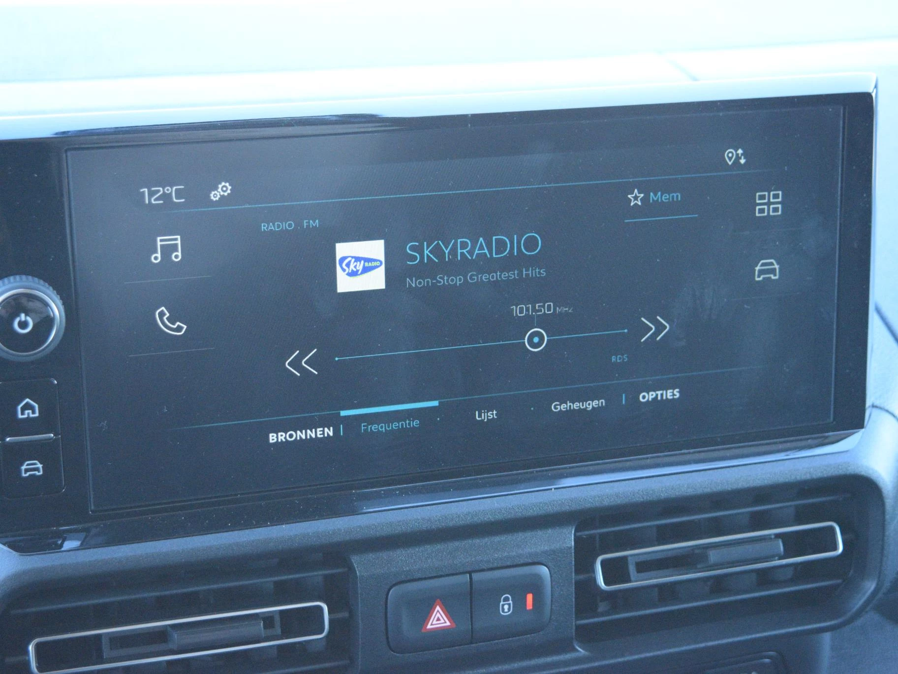 Hoofdafbeelding Peugeot e-Partner