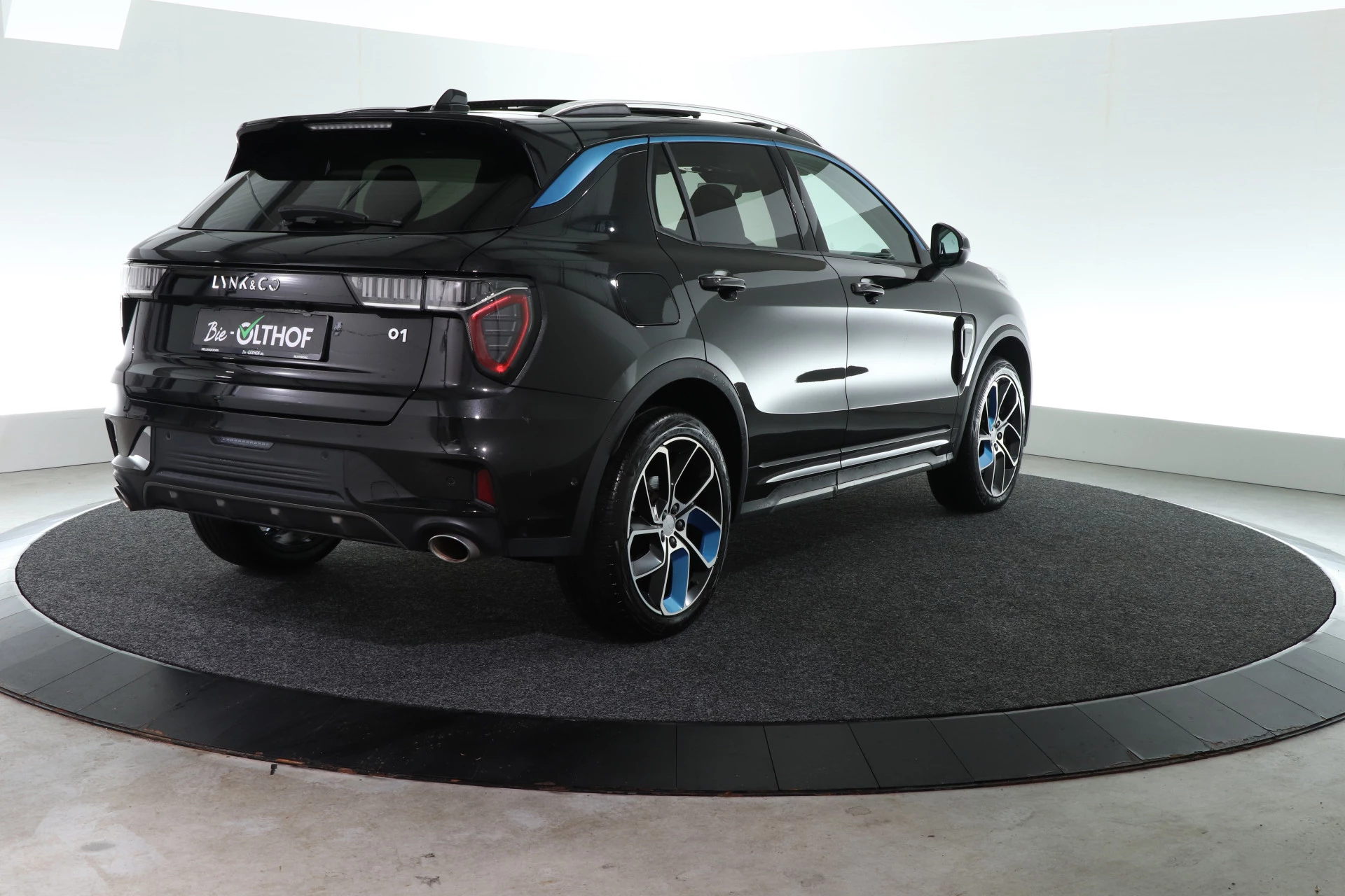 Hoofdafbeelding Lynk & Co 01