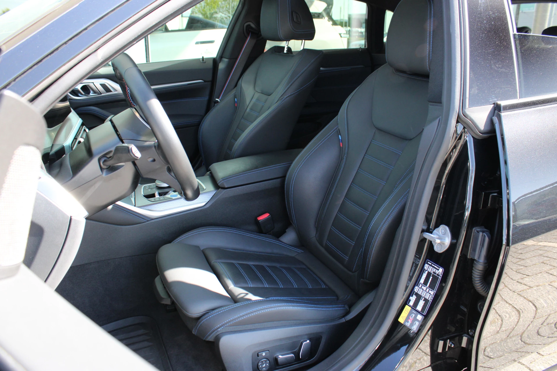 Hoofdafbeelding BMW i4