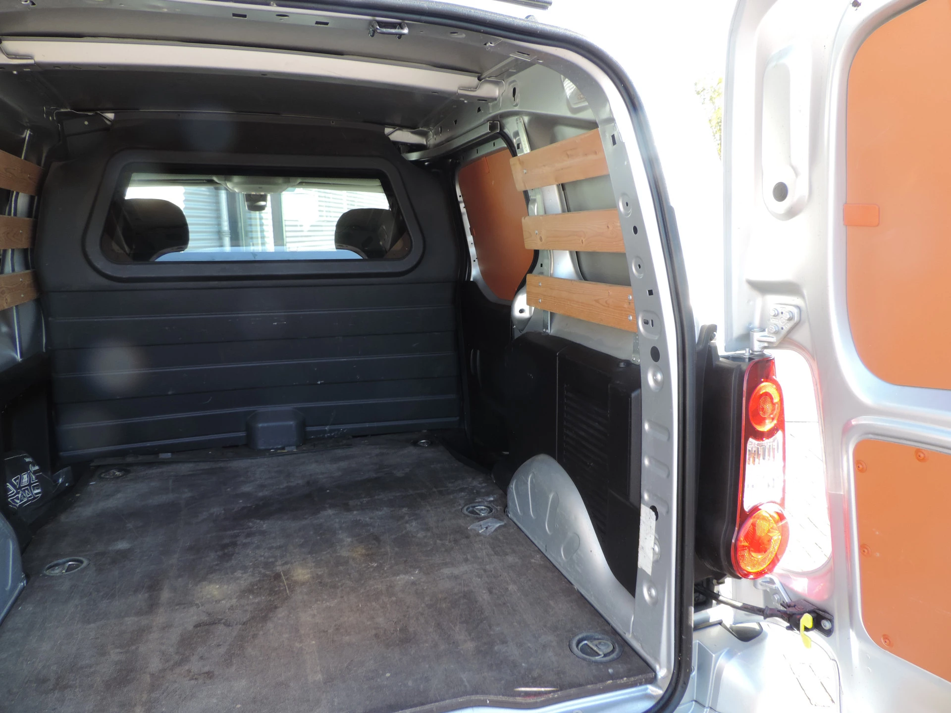 Hoofdafbeelding Peugeot Partner