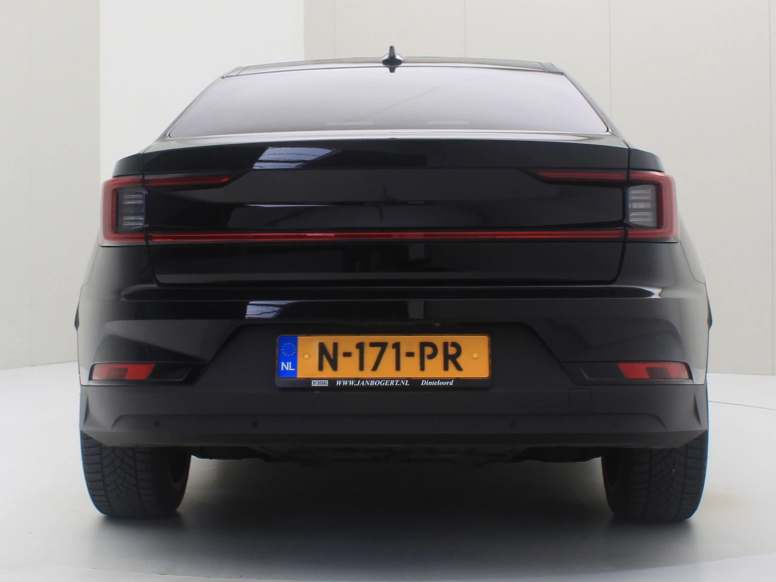 Hoofdafbeelding Polestar 2