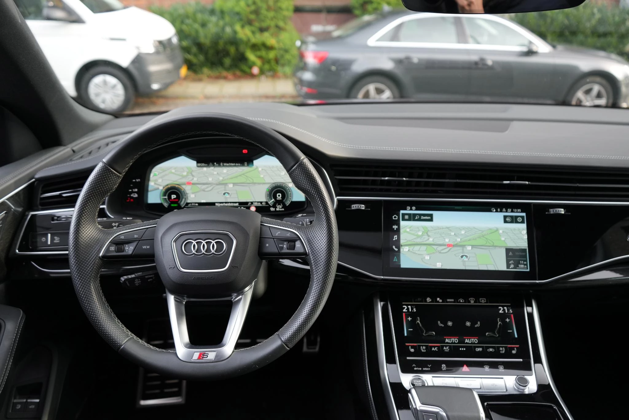 Hoofdafbeelding Audi Q8