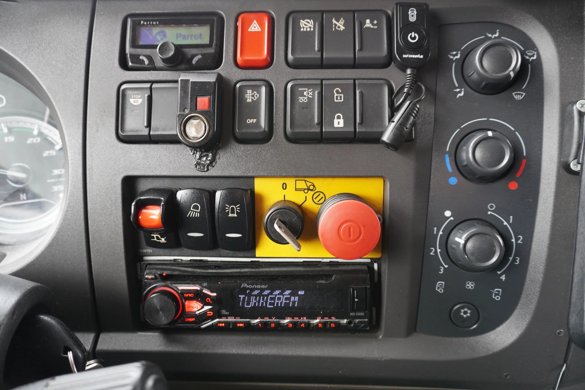 Hoofdafbeelding DAF LF 220 FAG