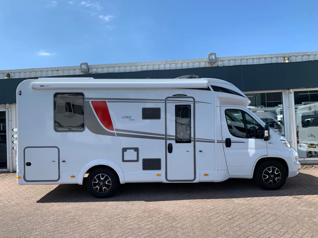 Hoofdafbeelding Bürstner Lyseo Time 2021 38.964km