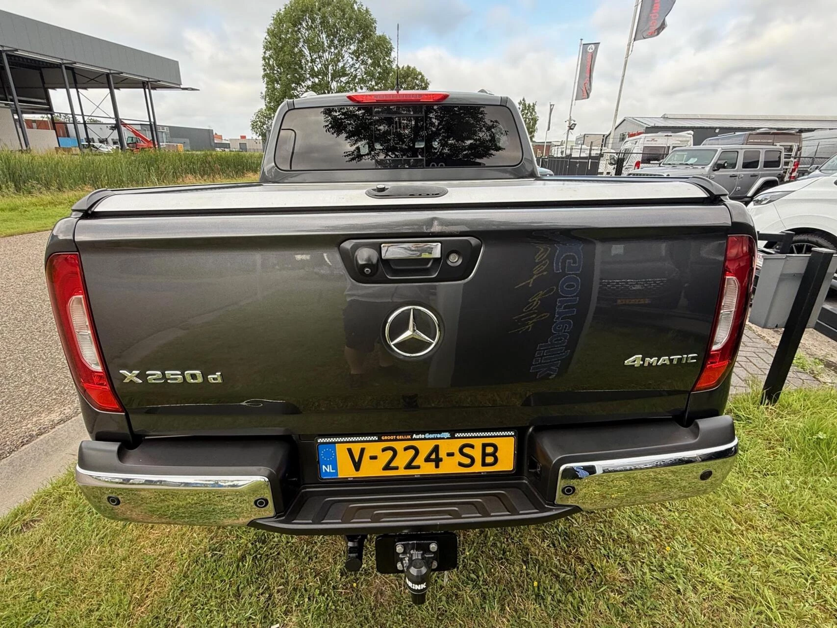 Hoofdafbeelding Mercedes-Benz X-Klasse