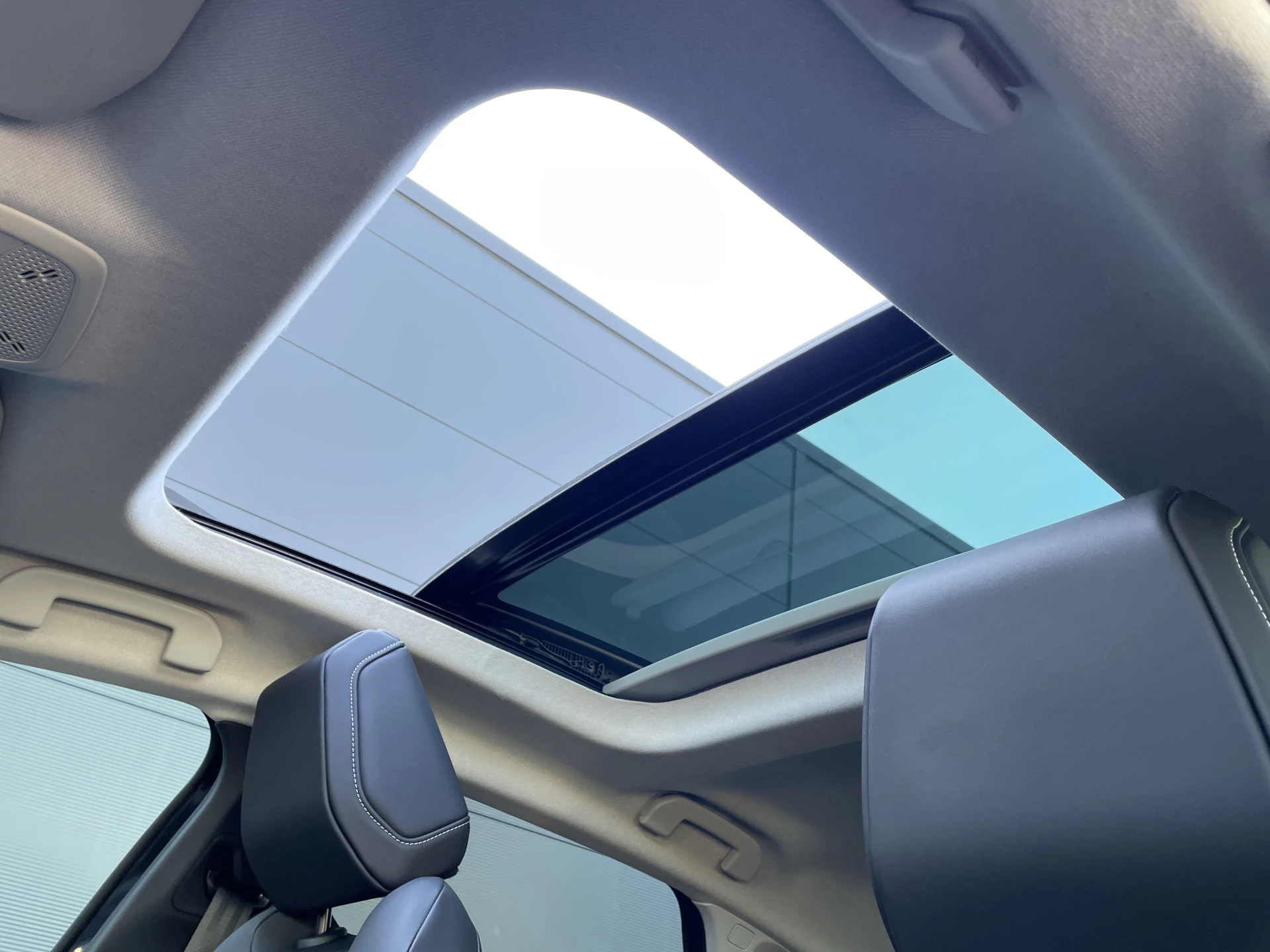 Hoofdafbeelding Citroën ë-C4